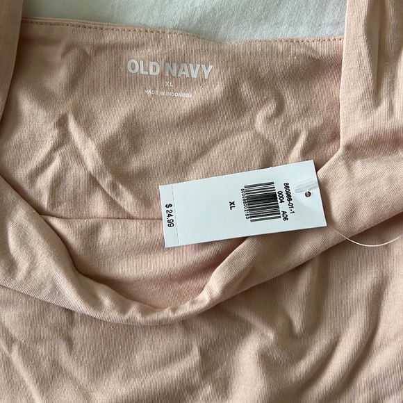 Old navy bodysuit - Picture 2 of 3